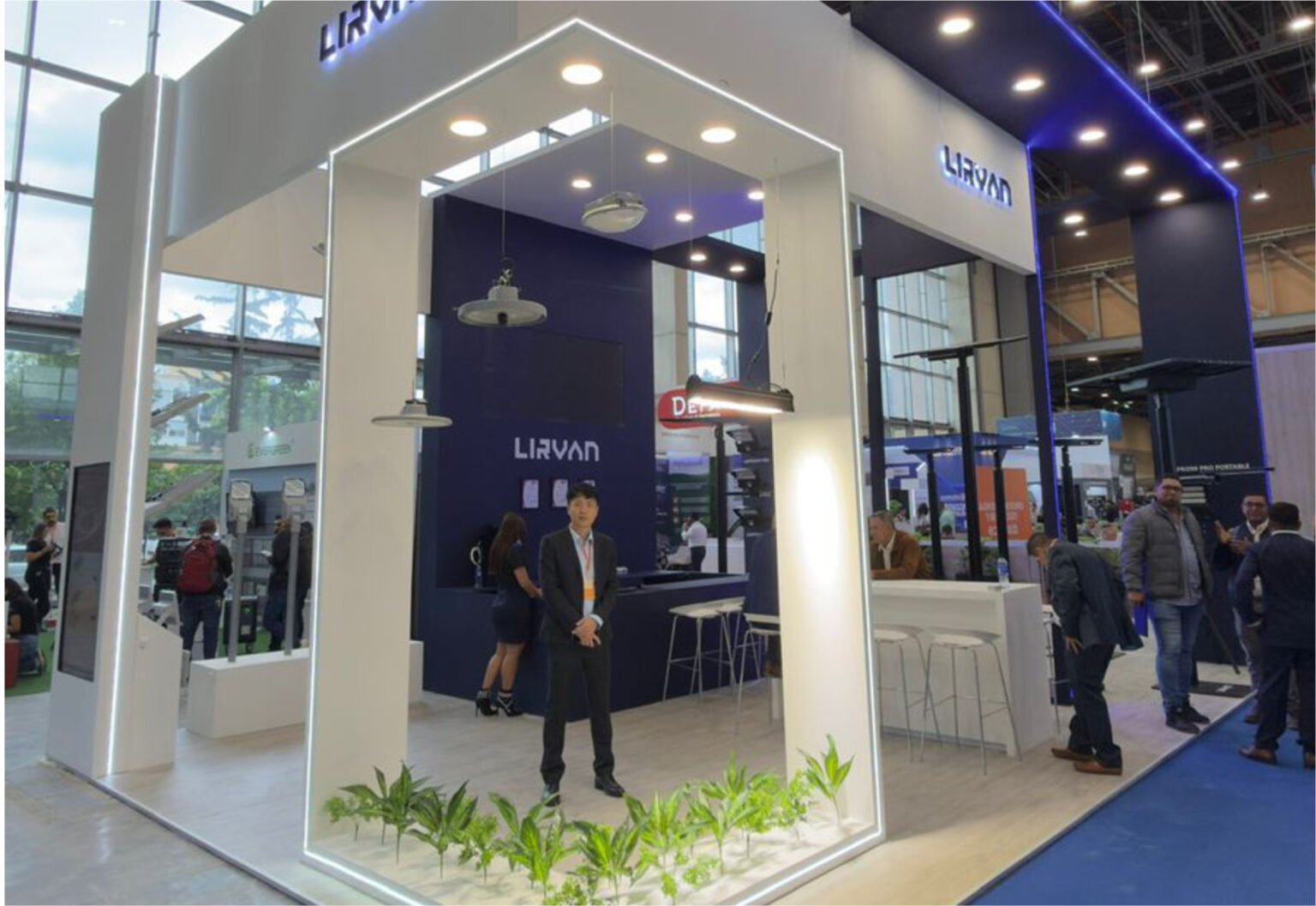 Lirvan exposolar 2025 5